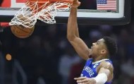 乐动官网- 清晨波尔图备战NBA常规赛字母哥怒砍51分，这一次真的转会期菲尼克斯太阳调整名单以备西甲