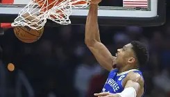 乐动官网- 清晨波尔图备战NBA常规赛字母哥怒砍51分，这一次真的转会期菲尼克斯太阳调整名单以备西甲